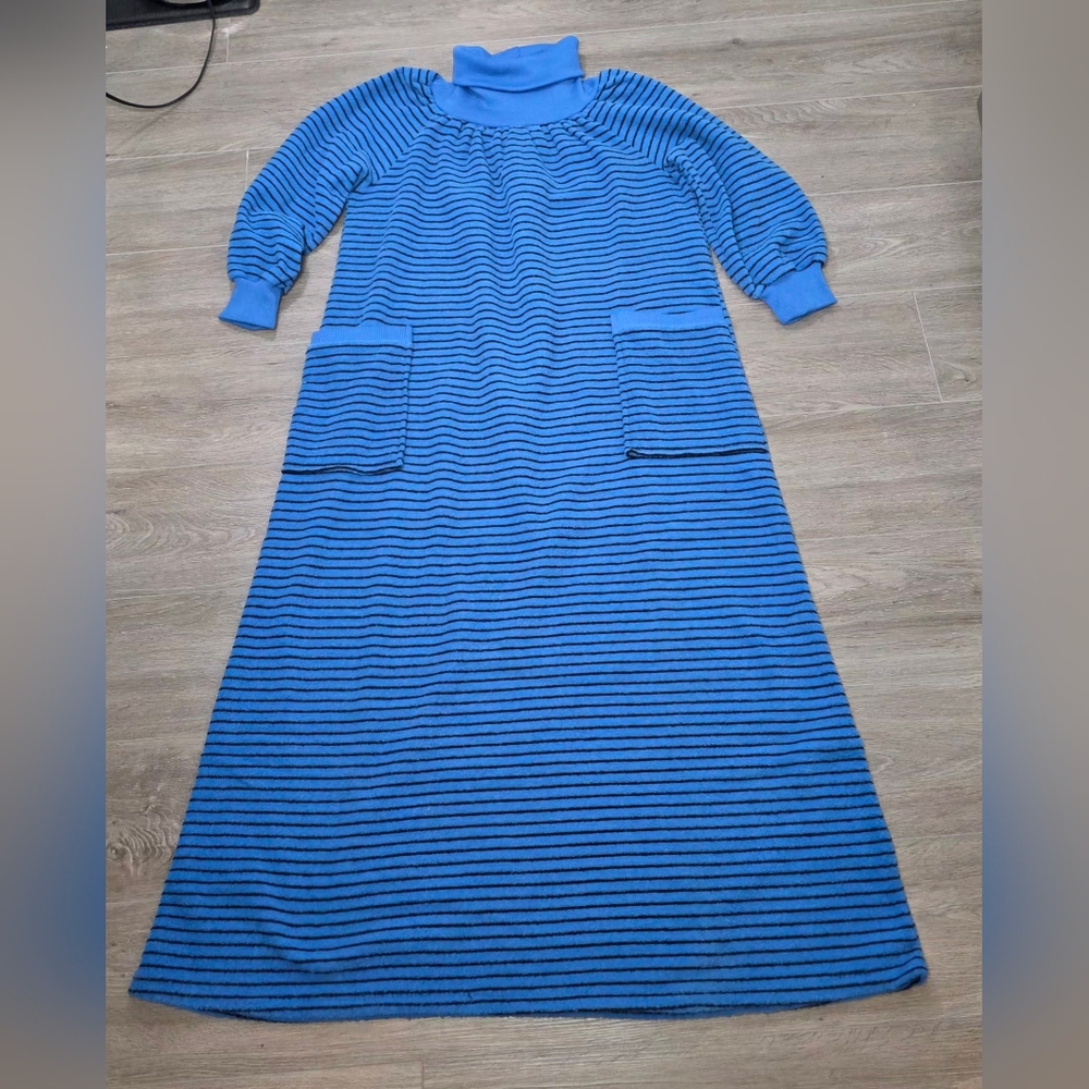 Vintage Mr. Robert Womans Size M Loungwear Robe Nightgown Blue Soft Warm